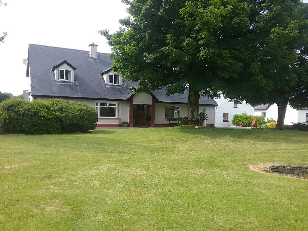Rocksberry Bed & Breakfast Castlebar Extérieur photo