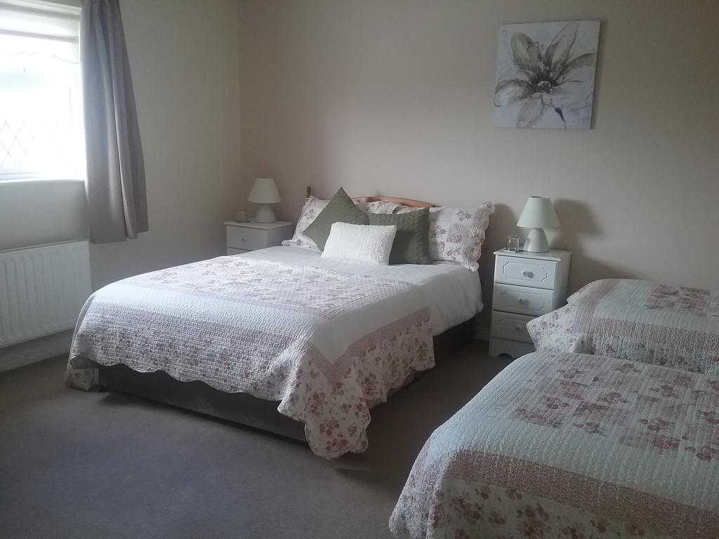 Rocksberry Bed & Breakfast Castlebar Extérieur photo
