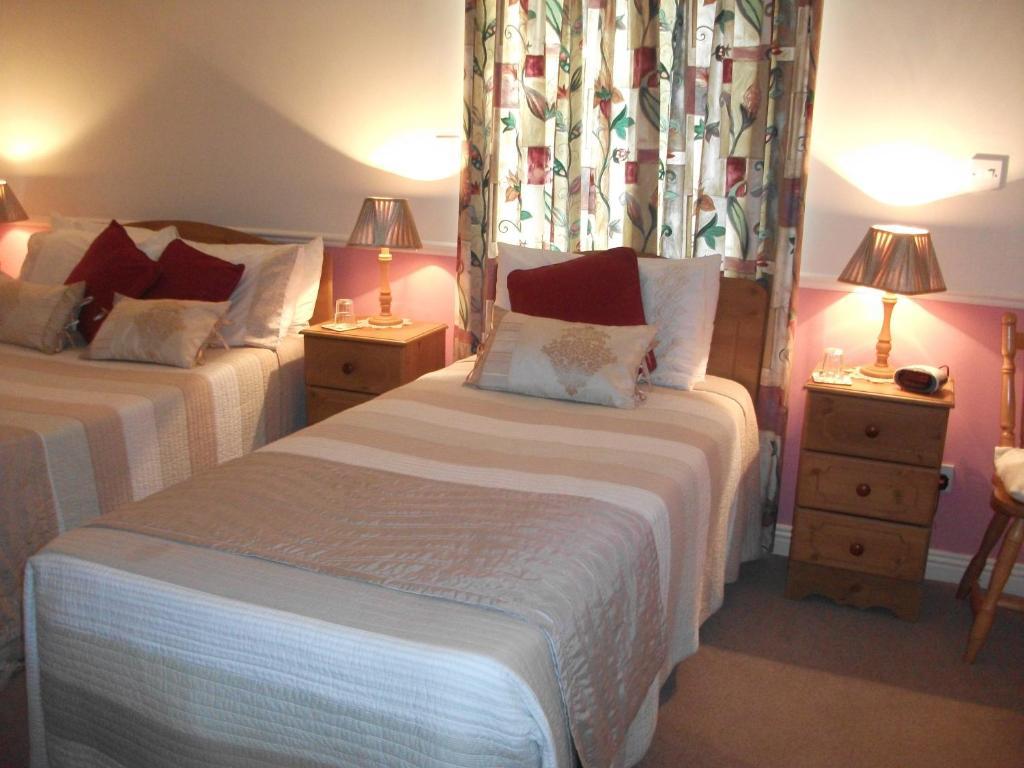 Rocksberry Bed & Breakfast Castlebar Extérieur photo